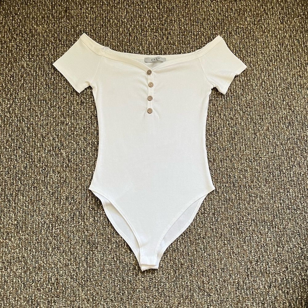Gaze Off the Shoulder Bodysuit